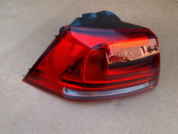 Stop stanga caroserie VW Golf 7 hatchback 2016 5G0945095P 5G0 945 095 P la 0 km - Dezmembrari Auto