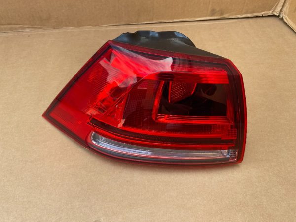 Stop stanga caroserie VW Golf 7 hatchback 2016 5G0945095P 5G0 945 095 P la 0 km - Dezmembrari Auto