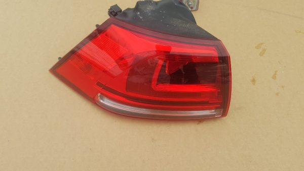 Stop stanga caroserie VW Golf 7 hatchback 5G0945095P 5G0 945 095 P - Dezmembrari Auto