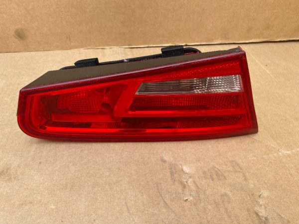 Stop stanga haion Audi A3 8V 2 usi 8V3945093 8V3 945 093 - Dezmembrari Auto
