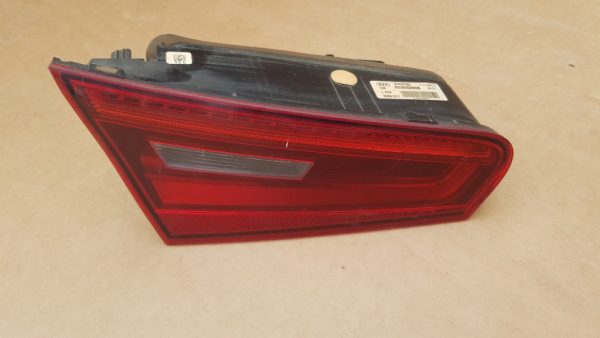 Stop stanga haion Audi A3 8V 2 usi LED 8V3945093B 8V3 945 093 B - Dezmembrari Auto