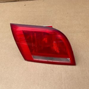 Stop stanga haion cu soclu Audi A3 8P 8P4945257A 8P4 945 257 A - Dezmembrari Auto