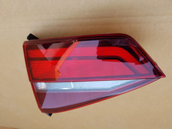 Stop stanga haion VW Jetta facelift din 2016 5C6945093L 5C6 945 093 L - Dezmembrari Auto