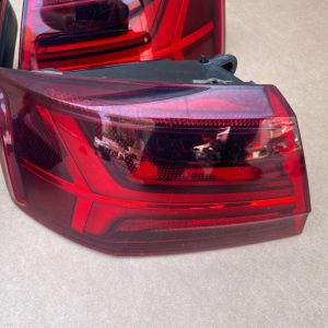 Stop stanga matrix 4G5945095E 4G5 945 095 E Audi A6 C7 din 2016 la 0 km - Dezmembrari Auto