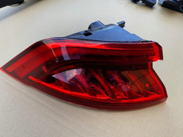 Stop stanga spate Audi Q8 2019 quattro 2.0 4M8945069, 4M8 945 069 - Dezmembrari Auto