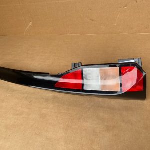Stop stanga VW Caddy Ford Tourneo Connect 2023 2KF945095A 2KF 945 095 A la 0 km - Dezmembrari Auto