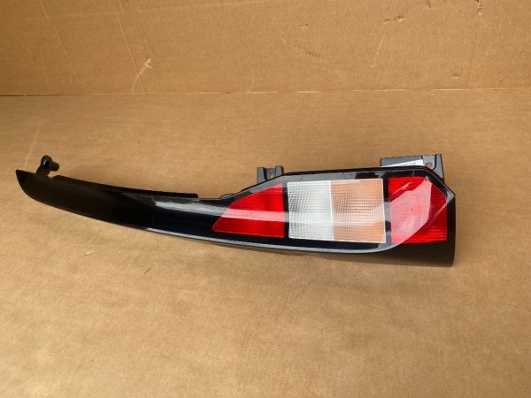 Stop stanga VW Caddy Ford Tourneo Connect 2023 2KF945095A 2KF 945 095 A la 0 km - Dezmembrari Auto