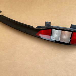 Stop stanga VW Caddy Ford Tourneo Connect 2023 2KF945095A 2KF 945 095 A la 0 km - Dezmembrari Auto