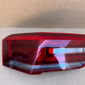 Stop stanga VW ID3 ID.3 IQ-Light 10A945207C 10A 945 207 C - Dezmembrari Auto