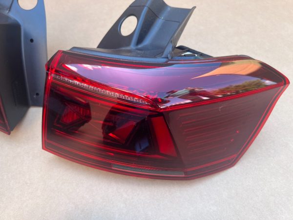 Set stopuri IQ-LIGHT VW Passat B8 facelift variant R line la 0 km - Dezmembrari Auto - imagine 2