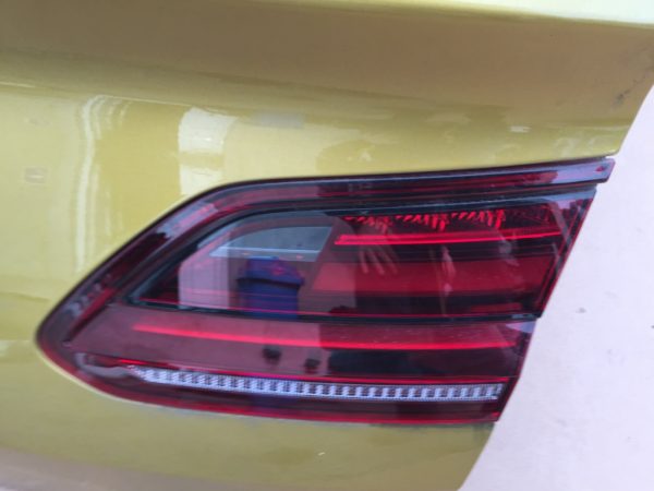 Stopuri stanga dreapta haion VW Arteon 2017 limuzina - Dezmembrari Auto