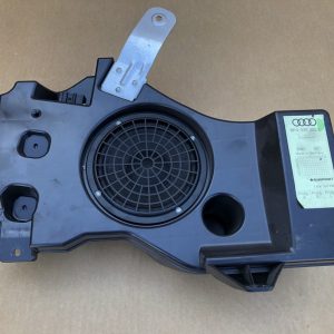 Subwoofer Audi A3 8P S-LINE 8P4035382 8P4 035 382 - Dezmembrari Auto