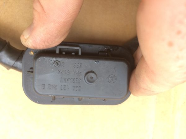 Supapa combustibil VW Passat B8 5Q0127242B 5Q0 127 242 B - Dezmembrari Auto