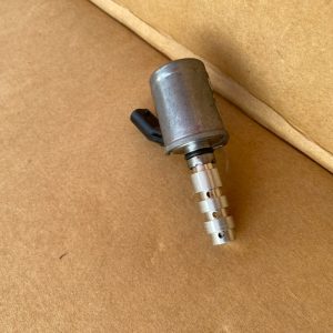Supapa ulei VW Golf 7 Passat B8 Arteon Tiguan Skoda Octavia 3 Audi A3 8V 04L906455A 04L 906 455 A la 0 km - Dezmembrari Auto