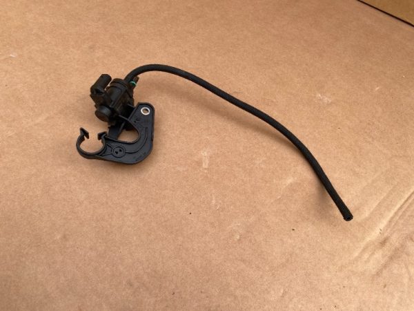 Supapa vacuum BMW X1 F48 8570591 la 0 km - Dezmembrari Auto