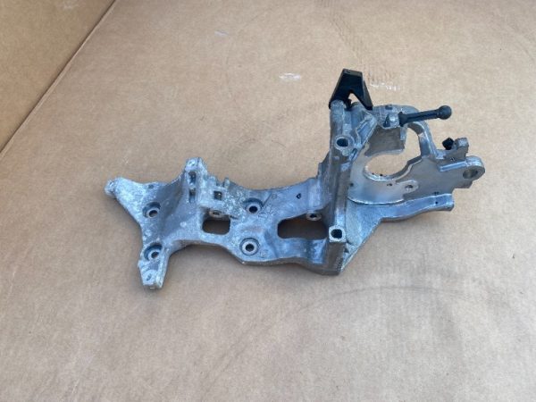 Suport accesorii Audi A6 C7 2.0 tdi 04L903143D 04L 903 143 D la 0 km - Dezmembrari Auto