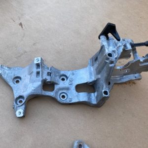 Suport accesorii Audi A6 C7 2016 04L903143B 04L 903 143 B la 0 km - Dezmembrari Auto