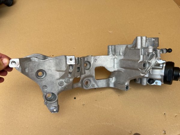 Suport accesorii VW Caddy Ford Tourneo Connect 05L903143 05L 903 143 la 0 km - Dezmembrari Auto
