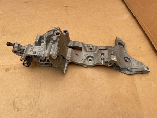 Suport accesorii VW Golf 7 2016 1.6 tdi 04L903143D 04L 903 143 D la 0 km - Dezmembrari Auto