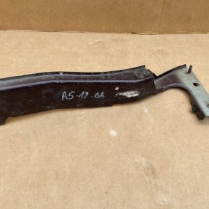Suport aripa dreapta Audi A5 2012 8T0821136A 8T0 821 136 A - Dezmembrari Auto