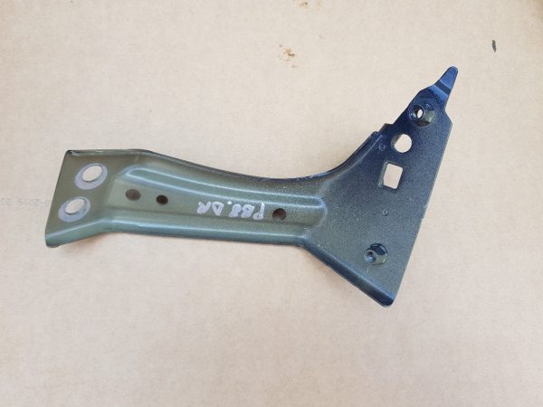 Suport aripa dreapta fata VW Passat B8 3G0821142A 3G0 821 142 A - Dezmembrari Auto