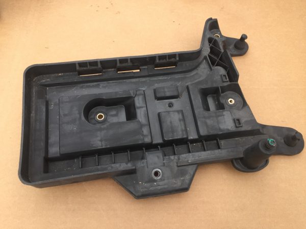 Suport baterie Seat Alhambra 2 7N0915333 7N0 915 333 - Dezmembrari Auto