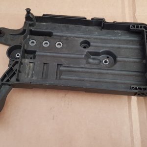 Suport baterie VW Golf 7 5Q0915321H 5Q0 915 321 H - Dezmembrari Auto