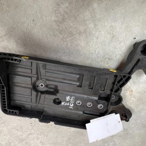 Suport baterie VW Golf 7 5Q0915321J 5Q0 915 321 J 5Q0915331K 5Q0 915 331 K - Dezmembrari Auto