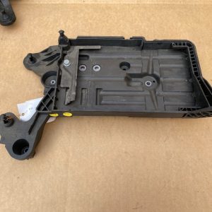 Suport baterie VW Golf 7 5Q0915321J 5Q0 915 321 J - Dezmembrari Auto