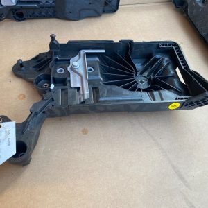 Suport baterie VW Golf 8 5WA915331 5WA 915 331 - Dezmembrari Auto