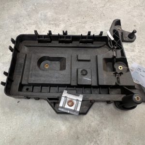 Suport baterie VW Jetta benzina 1.2 tsi CYV CYVD 1km915333 1km 915 333 la 0 km - Dezmembrari Auto