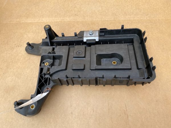 Suport baterie VW Passat CC 1K0915333 1K0 915 333 - Dezmembrari Auto