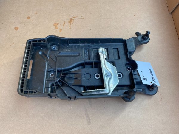 Suport baterie VW Polo 2G 2Q0915331 2Q0 915 331 - Dezmembrari Auto