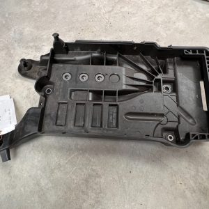Suport baterie VW T-Cross 2Q0915331 2Q0 915 331 la 0 km - Dezmembrari Auto