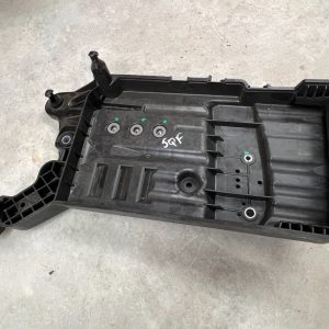 Suport baterie VW Tiguan 5QF915331C 5QF 915 331 C 5QF915321C 5QF 915 321 C - Dezmembrari Auto