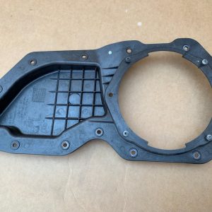 Suport boxa usa stanga fata Audi E-Tron 2021 4KE971104P 4KE 971 104 P - Dezmembrari Auto