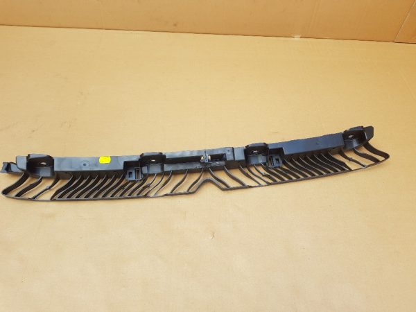 Suport central bara spate VW Arteon 3G8807863 3G8 807 863 - Dezmembrari Auto