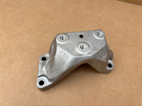 Suport cutie viteze Audi A3 8Y Golf 8 la 0 km 3Q0199117A 3Q0 199 117 A - Dezmembrari Auto