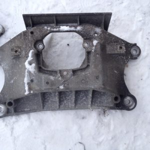 Suport cutie viteze Audi A4 A5 cod 8K0399263T - Dezmembrari Auto