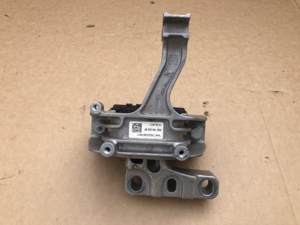 Suport cutie viteze VW Golf 7 1.5 DAC 5Q0 199 262 BF 5Q0199252BF - Dezmembrari Auto