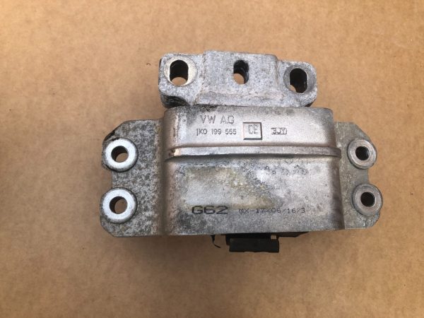 Suport cutie viteze VW Jetta 2017 2.0 tdi 1K0199555CE 1K0 199 555 CE - Dezmembrari Auto