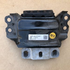 Suport cutie viteze VW Touran 2017 2.0 tdi 5QA199555A 5QA 199 555 A - Dezmembrari Auto