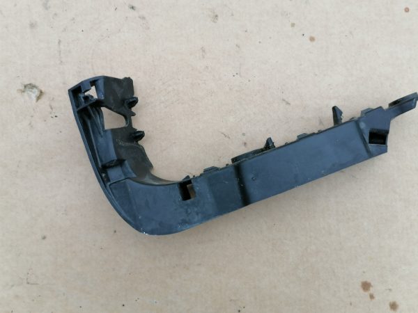 Suport dreapta bara fata Audi A3 8V 8V3807184A 8V3 807 184 A - Dezmembrari Auto