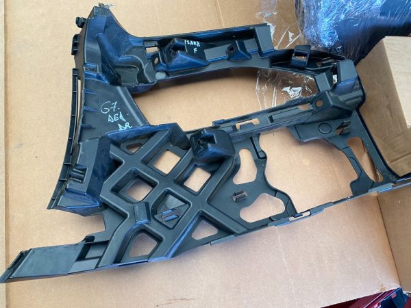 Suport dreapta bara fata VW Golf 7 2019 5G0807724F 5G0 807 724 F - Dezmembrari Auto