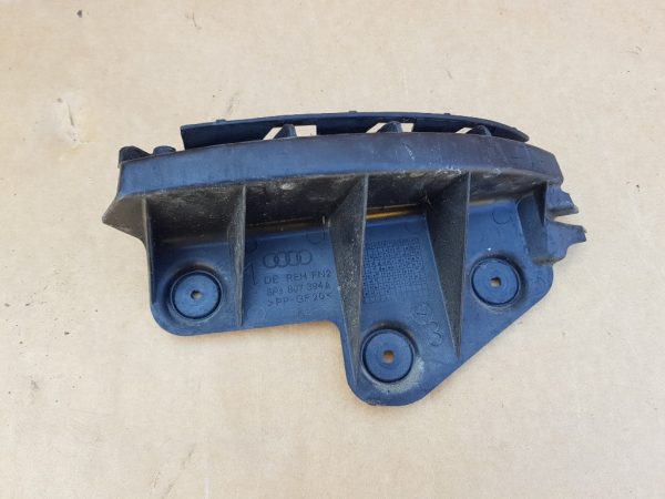 Suport dreapta bara spate Audi A3 8P 2 usi 8P3807394A 8P3 807 394 A - Dezmembrari Auto