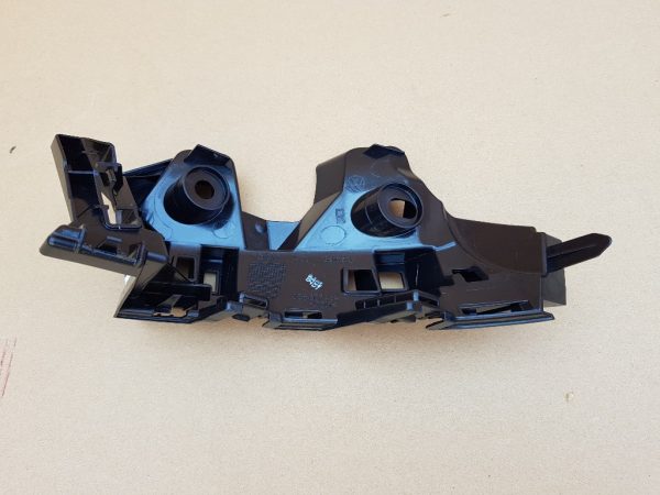 Suport dreapta bara spate VW Arteon 3G8807483 3G8 807 483 - Dezmembrari Auto