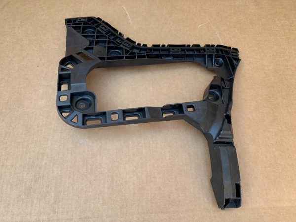 Suport dreapta bara spate VW Arteon facelift 3G8807356 3G8 807 356 - Dezmembrari Auto