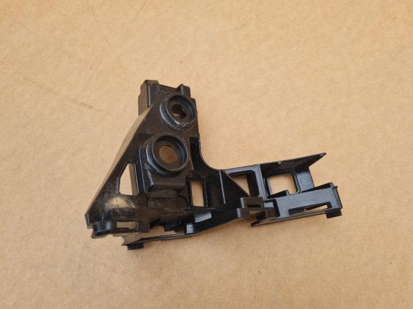 Suport dreapta bara spate VW Golf 7 2019 hatchback 5G6807394A 5G6 807 394 A - Dezmembrari Auto