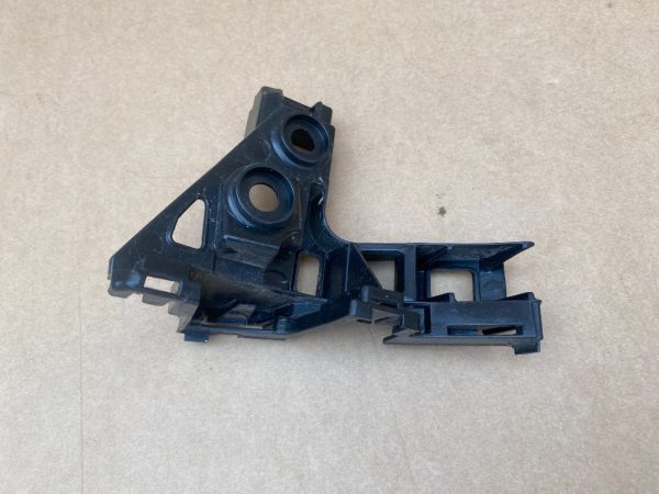 Suport dreapta bara spate VW Golf 7 facelift hatchback 5G6807394A 5G6 807 394 A - Dezmembrari Auto