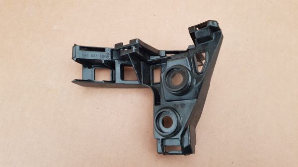 Suport dreapta bara spate VW Golf 7 hatchback 5G6807394A 5G6 807 394 A - Dezmembrari Auto